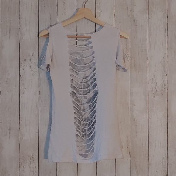 Vintage Cardboard Robot Tee - Picture 3 of 7